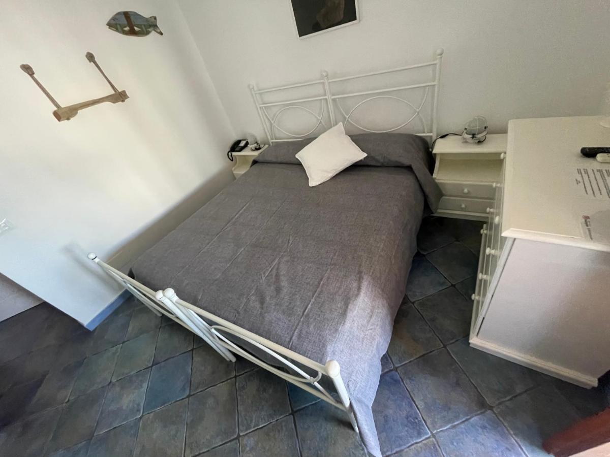 B&B Le Sette Vele Da Riccardo Санта-Марина-Салина Экстерьер фото