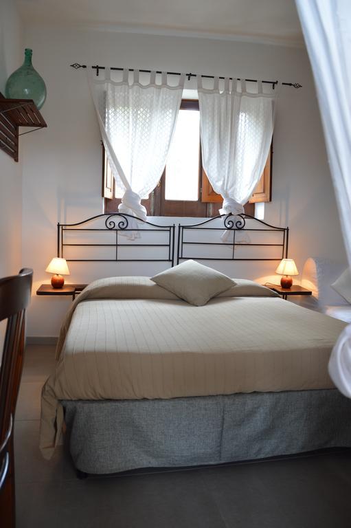 B&B Le Sette Vele Da Riccardo Санта-Марина-Салина Экстерьер фото