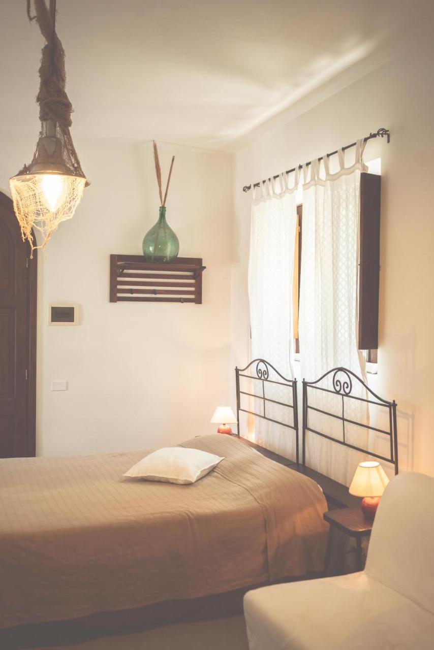 B&B Le Sette Vele Da Riccardo Санта-Марина-Салина Экстерьер фото