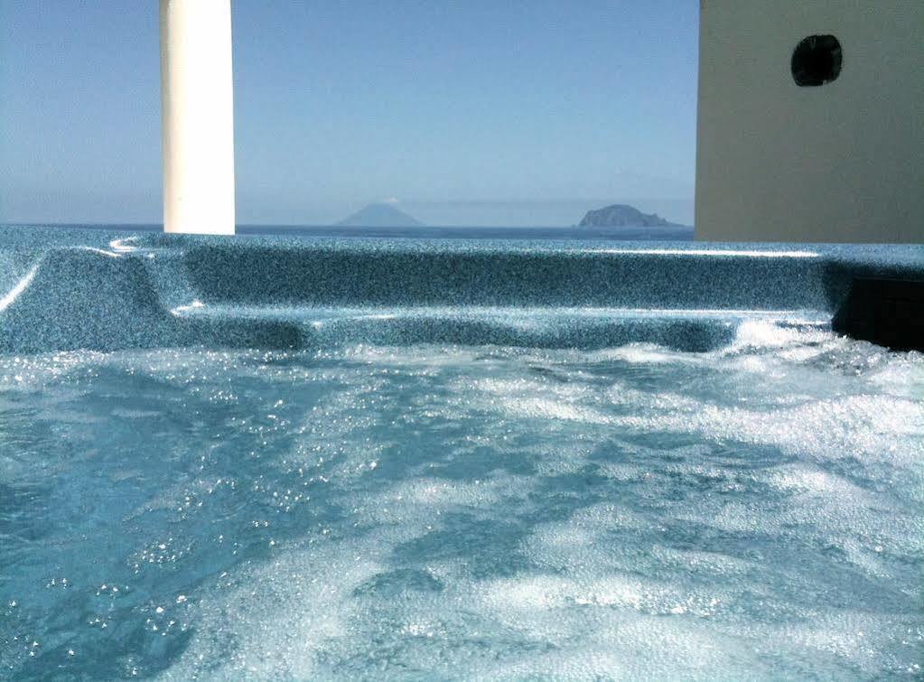 B&B Le Sette Vele Da Riccardo Санта-Марина-Салина Экстерьер фото